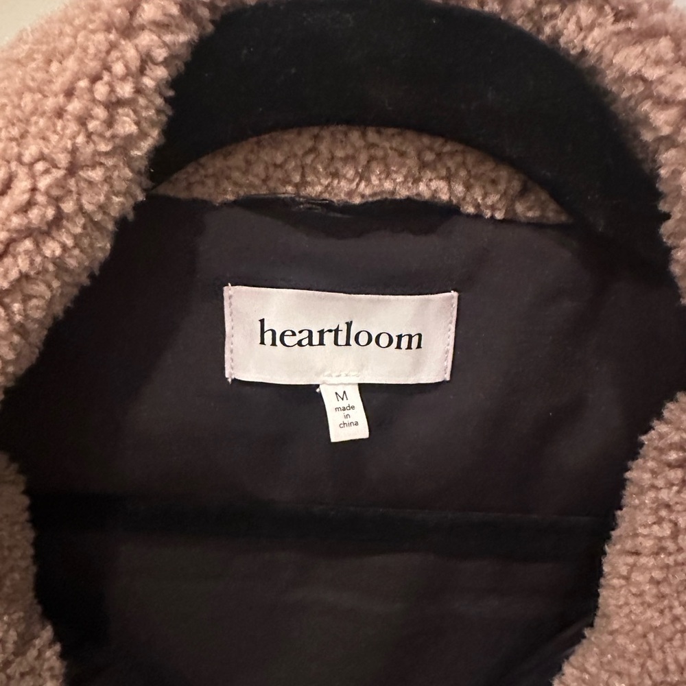 Heartloom Black Vest with Cream Sherpa Trim - Picture 3 of 3